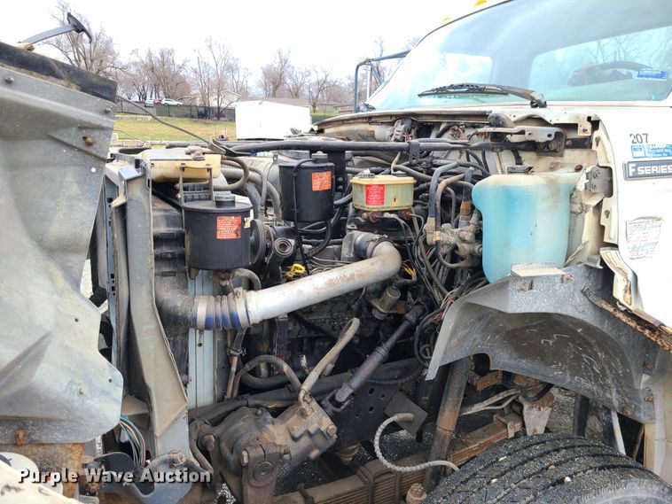 image for item IF9465 1997 Ford F800  dump truck