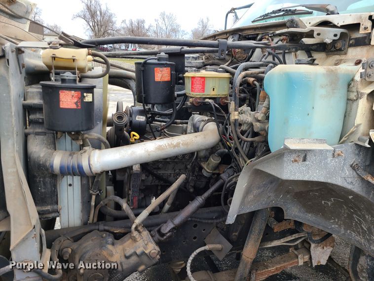 image for item IF9465 1997 Ford F800  dump truck