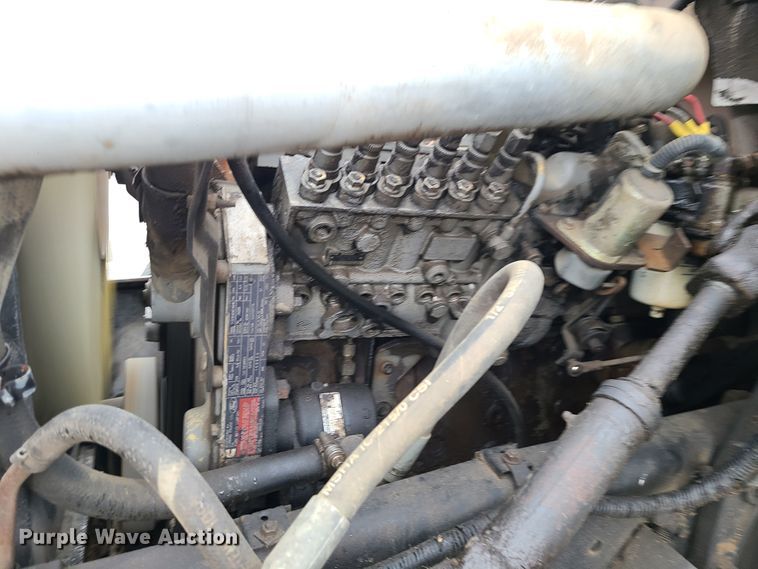 image for item IF9465 1997 Ford F800  dump truck