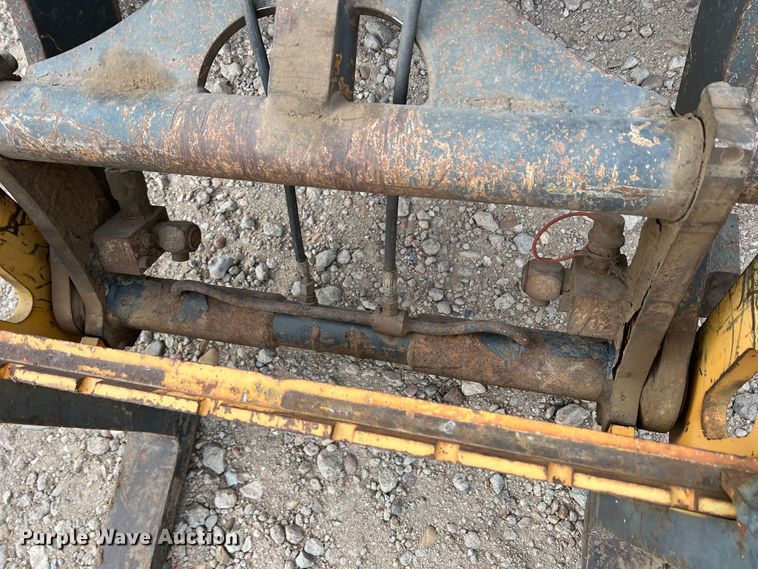 image for item IG9280 2010 John Deere 304J  wheel loader