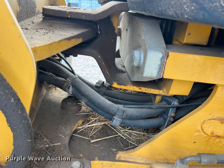 image for item IG9280 2010 John Deere 304J  wheel loader