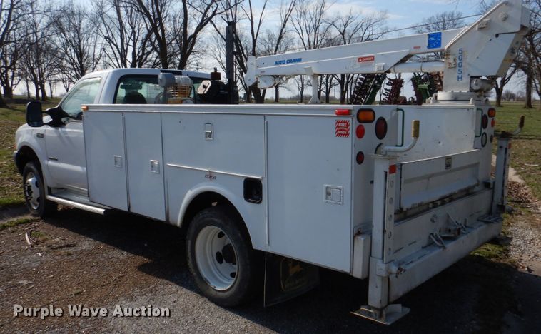 image for item IM9689 2002 Ford F550 Super Duty  utility / service truck