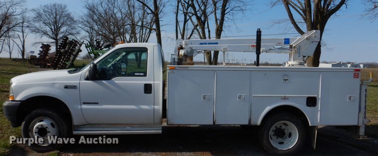 image for item IM9689 2002 Ford F550 Super Duty  utility / service truck