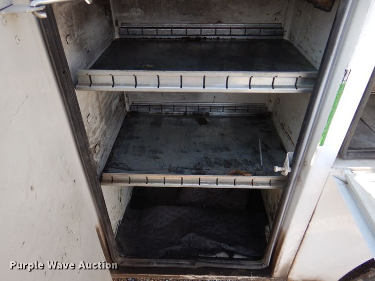 image for item IM9689 2002 Ford F550 Super Duty  utility / service truck