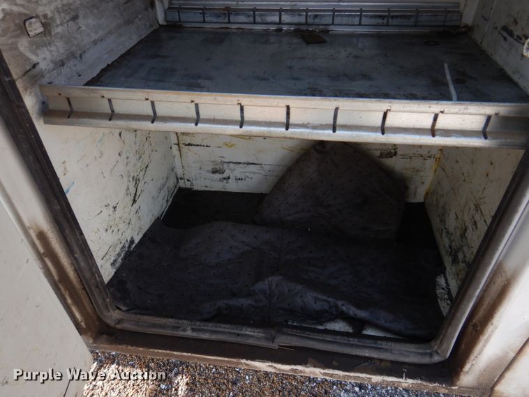 image for item IM9689 2002 Ford F550 Super Duty  utility / service truck