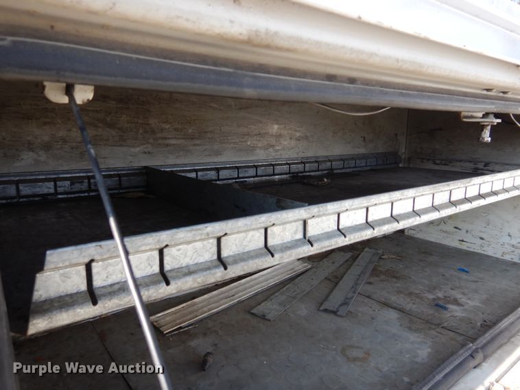 image for item IM9689 2002 Ford F550 Super Duty  utility / service truck