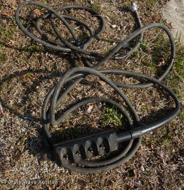 image for item IM9689 2002 Ford F550 Super Duty  utility / service truck