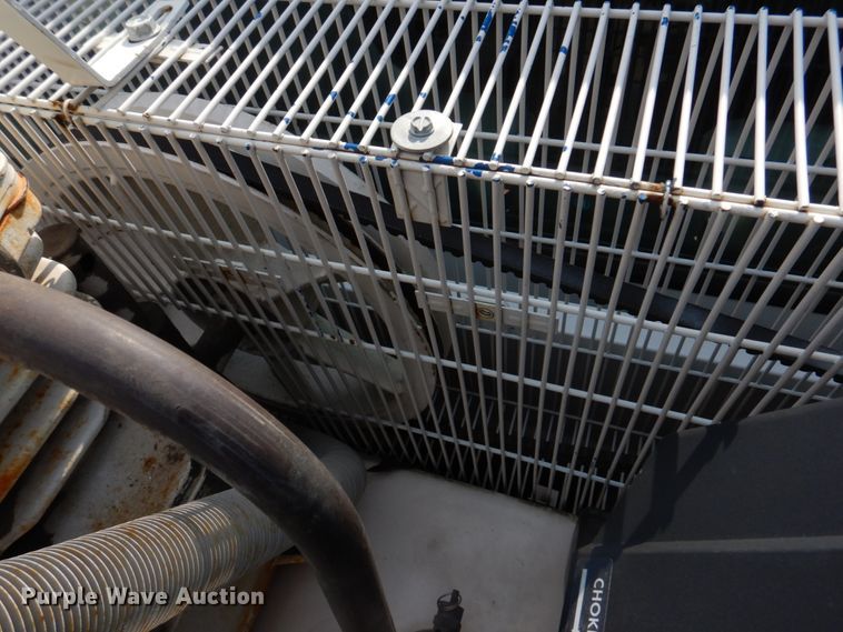 image for item IM9689 2002 Ford F550 Super Duty  utility / service truck