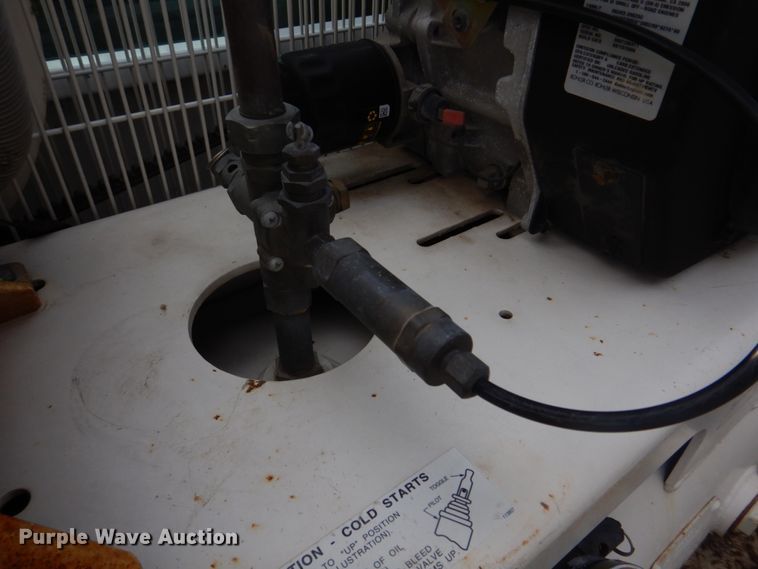 image for item IM9689 2002 Ford F550 Super Duty  utility / service truck