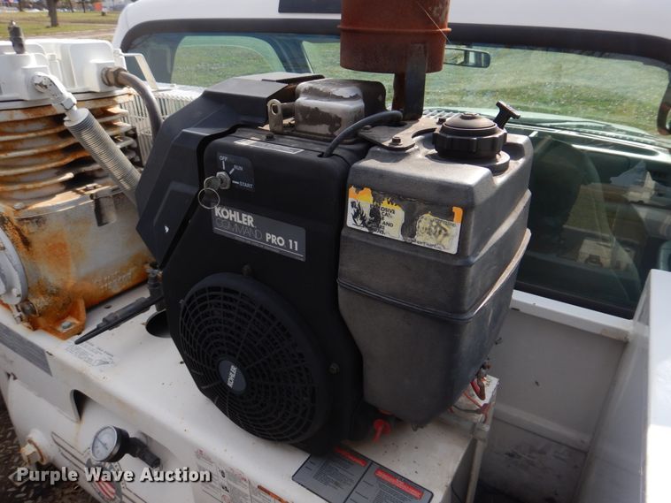 image for item IM9689 2002 Ford F550 Super Duty  utility / service truck