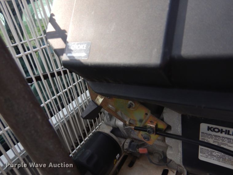 image for item IM9689 2002 Ford F550 Super Duty  utility / service truck