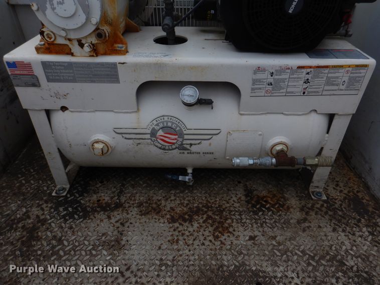 image for item IM9689 2002 Ford F550 Super Duty  utility / service truck