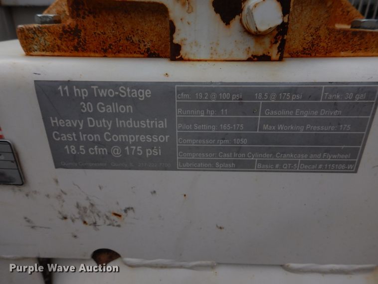 image for item IM9689 2002 Ford F550 Super Duty  utility / service truck