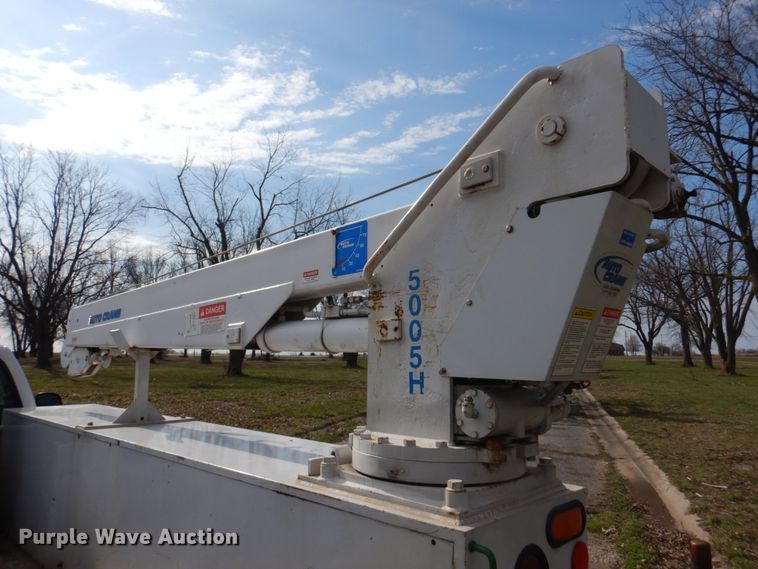 image for item IM9689 2002 Ford F550 Super Duty  utility / service truck