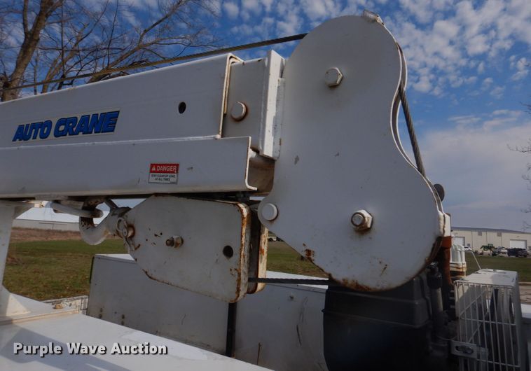 image for item IM9689 2002 Ford F550 Super Duty  utility / service truck