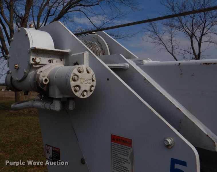 image for item IM9689 2002 Ford F550 Super Duty  utility / service truck