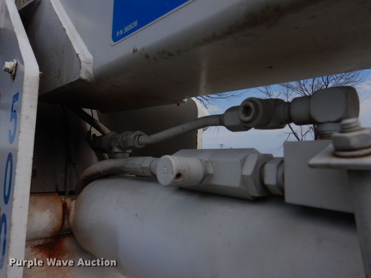 image for item IM9689 2002 Ford F550 Super Duty  utility / service truck