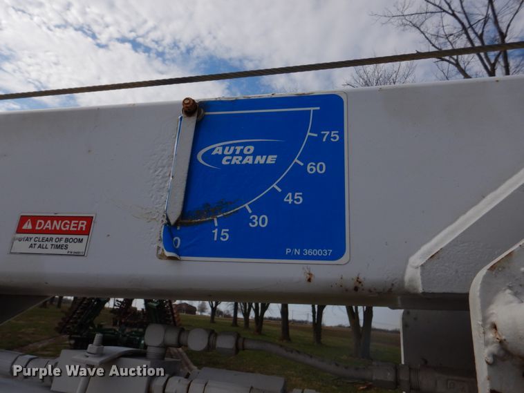 image for item IM9689 2002 Ford F550 Super Duty  utility / service truck