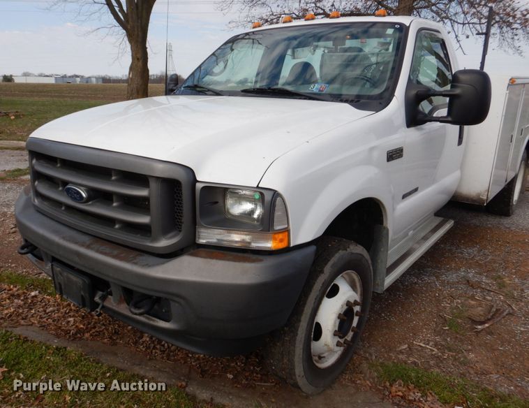 image for item IM9689 2002 Ford F550 Super Duty  utility / service truck