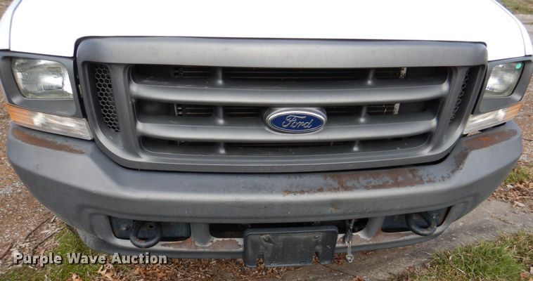 image for item IM9689 2002 Ford F550 Super Duty  utility / service truck