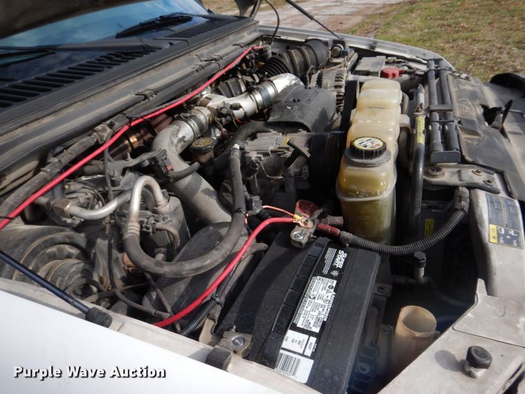 image for item IM9689 2002 Ford F550 Super Duty  utility / service truck