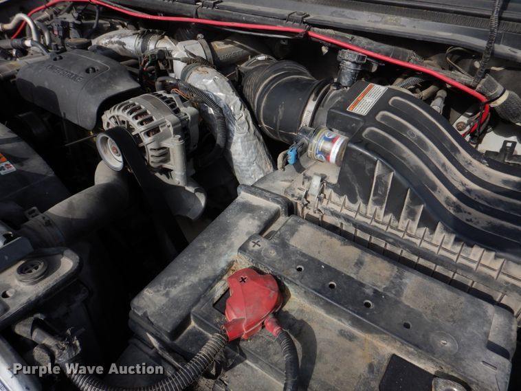 image for item IM9689 2002 Ford F550 Super Duty  utility / service truck