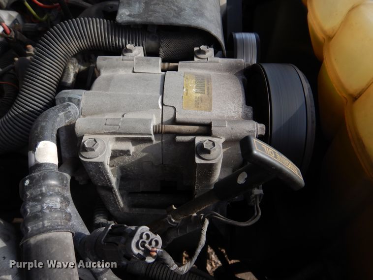 image for item IM9689 2002 Ford F550 Super Duty  utility / service truck