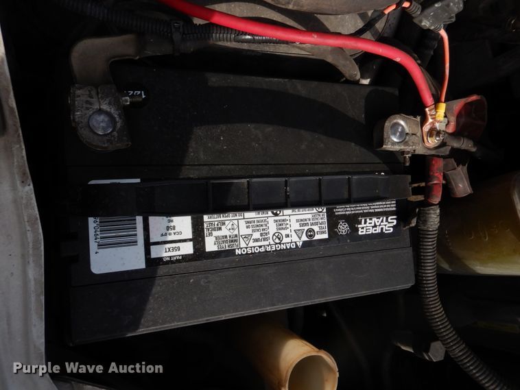 image for item IM9689 2002 Ford F550 Super Duty  utility / service truck