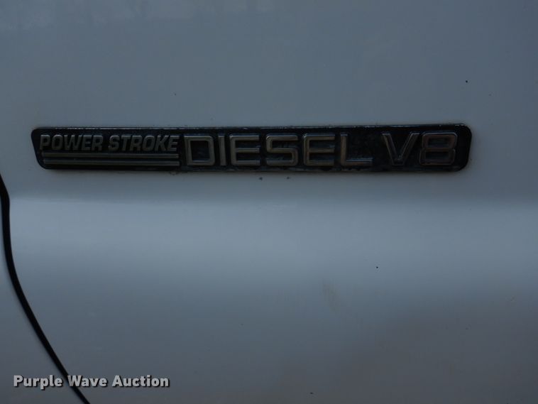 image for item IM9689 2002 Ford F550 Super Duty  utility / service truck