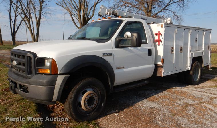 image for item IM9690 2006 Ford F550 Super Duty  utility / service truck