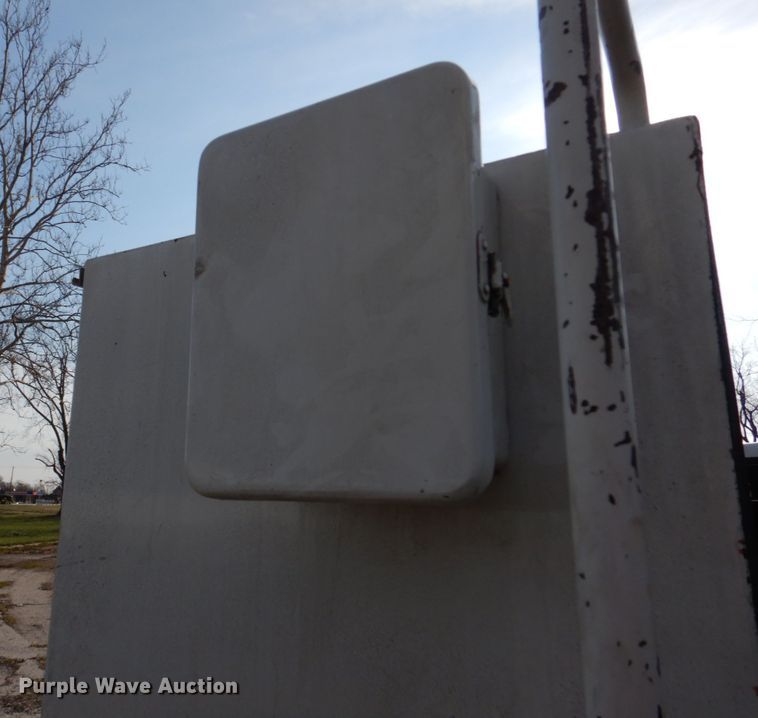 image for item IM9690 2006 Ford F550 Super Duty  utility / service truck