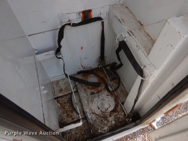 image for item IM9690 2006 Ford F550 Super Duty  utility / service truck