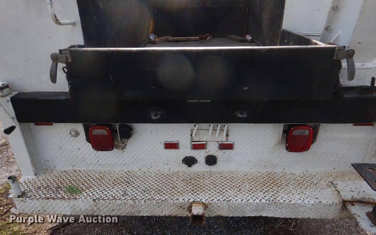 image for item IM9690 2006 Ford F550 Super Duty  utility / service truck