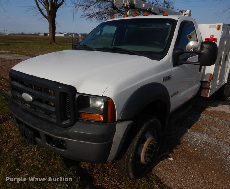 image for item IM9690 2006 Ford F550 Super Duty  utility / service truck