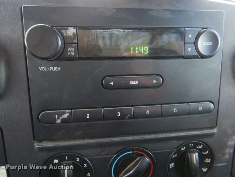 image for item IM9690 2006 Ford F550 Super Duty  utility / service truck