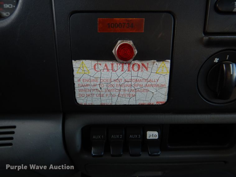 image for item IM9690 2006 Ford F550 Super Duty  utility / service truck