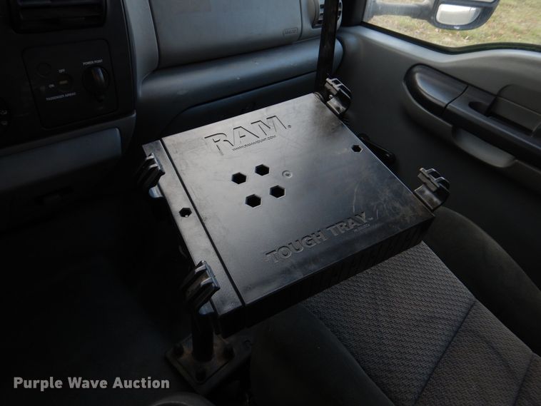 image for item IM9690 2006 Ford F550 Super Duty  utility / service truck