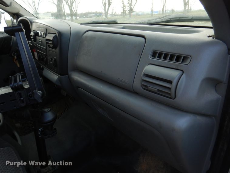 image for item IM9690 2006 Ford F550 Super Duty  utility / service truck