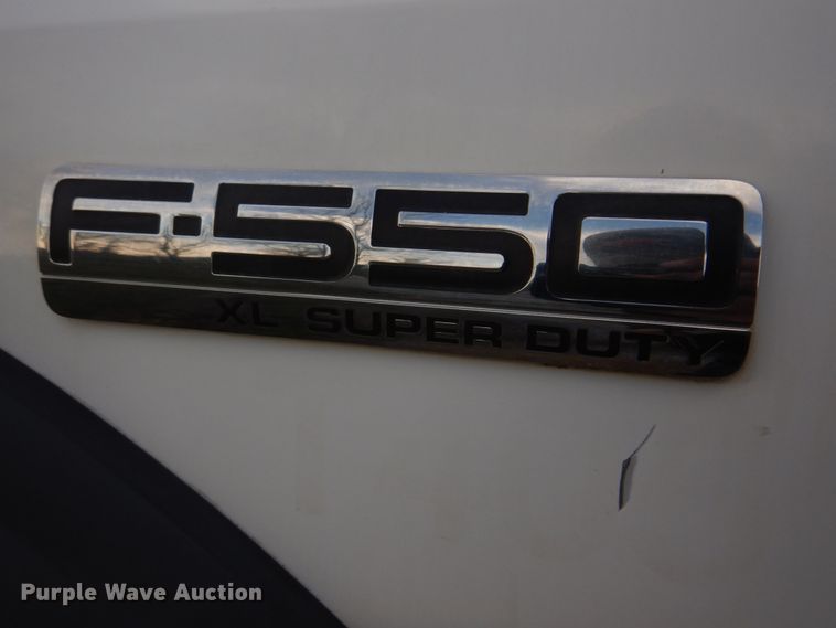 image for item IM9690 2006 Ford F550 Super Duty  utility / service truck