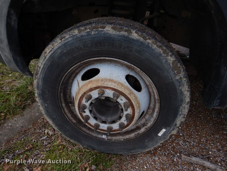 image for item IM9690 2006 Ford F550 Super Duty  utility / service truck