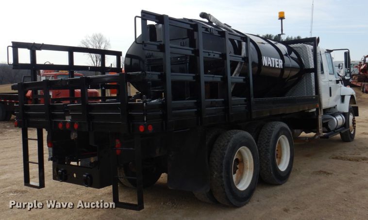 image for item IM9842 2010 International 7400  Crew Cab water truck