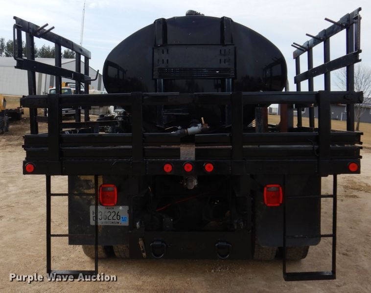 image for item IM9842 2010 International 7400  Crew Cab water truck