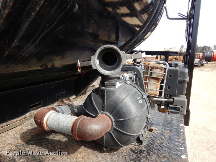 image for item IM9842 2010 International 7400  Crew Cab water truck