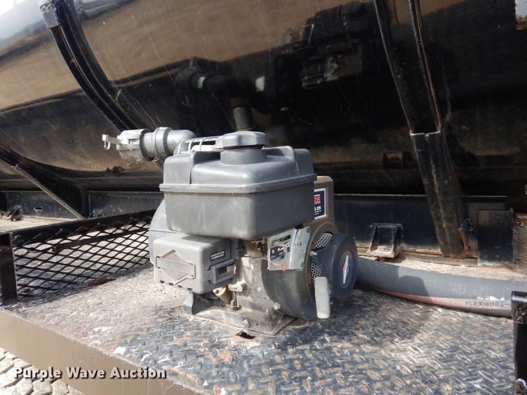 image for item IM9842 2010 International 7400  Crew Cab water truck