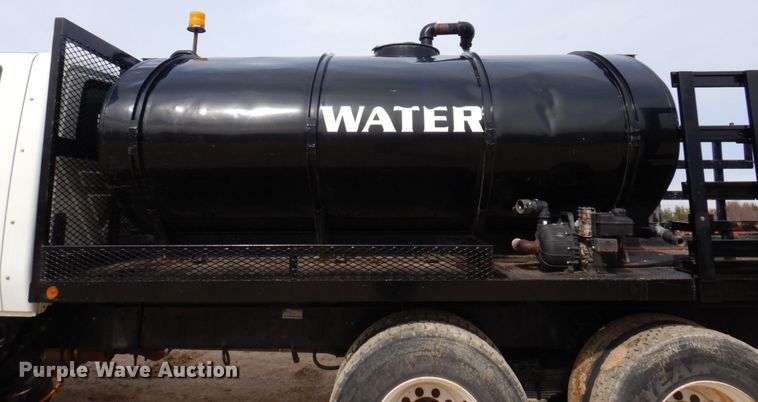 image for item IM9842 2010 International 7400  Crew Cab water truck