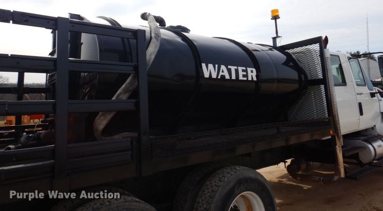 image for item IM9842 2010 International 7400  Crew Cab water truck