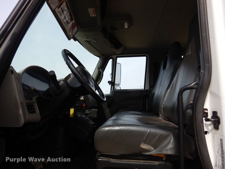 image for item IM9842 2010 International 7400  Crew Cab water truck