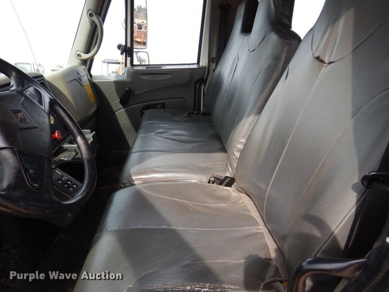 image for item IM9842 2010 International 7400  Crew Cab water truck