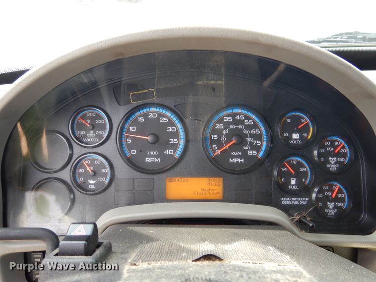 image for item IM9842 2010 International 7400  Crew Cab water truck