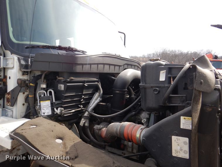 image for item IM9842 2010 International 7400  Crew Cab water truck